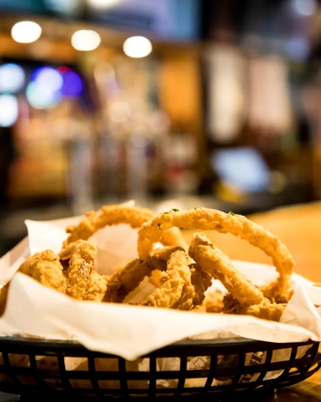 Ladies, 𝘵𝘩𝘪𝘴 is a ring worth saying yes to. 💍